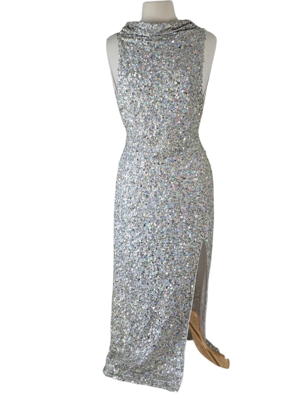 ILTA Studio Silver Star Sequin Formal Gown 38 (US 6) Neck Side Slit Sleeveless